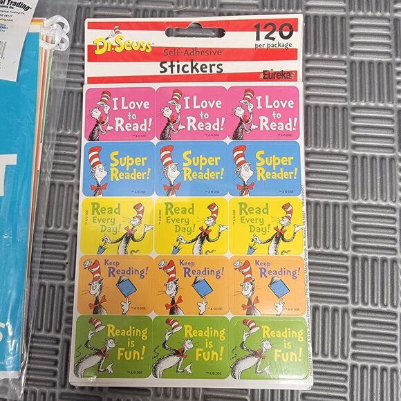 Dr. Seuss Cat In The Hat‎ Banner And Stickers For Reading Books New - Picture 4 of 5